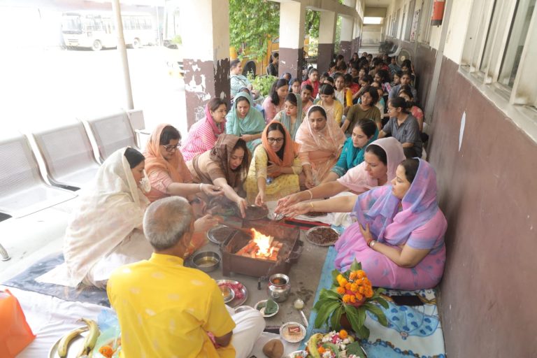PCM S.D. Senior Secondary Collegiate School Commences New Academic Session 2025–26 with Sacred Havan Ceremony – Prem Chand Markanda S.D. College for Women
