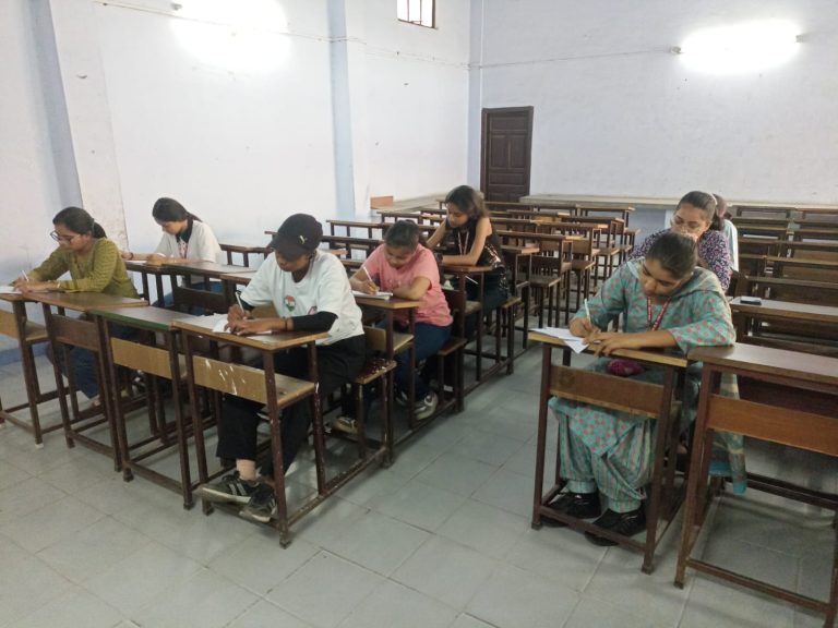 Economics Association of PCM S.D. College for Women, Jalandhar holds Article Writing Competition – Prem Chand Markanda S.D. College for Women