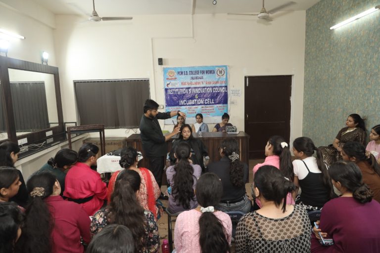 PCM S.D. College for Women Organizes Workshop on Hair Cutting & Self-Employment – Prem Chand Markanda S.D. College for Women